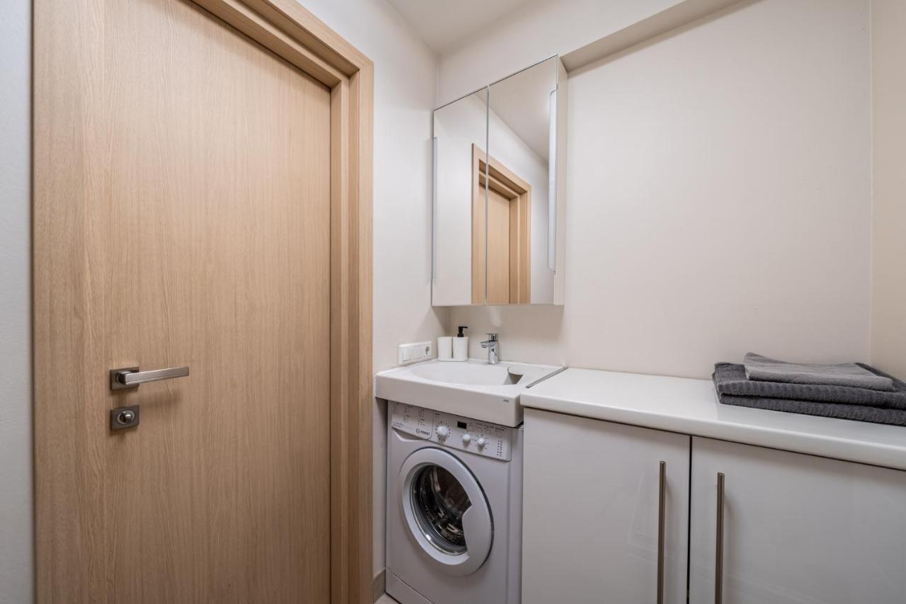 Trendy Top-Floor Stay In Heart Of Riga, Near Bars & Culture Zewnętrze zdjęcie